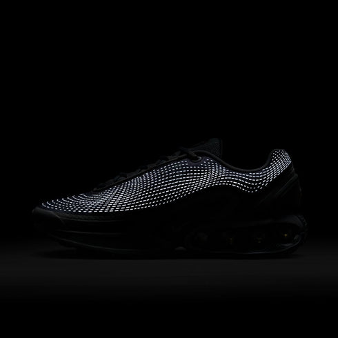 NIKE Air Max DN Mens Sneakers